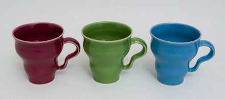 Three wavy mugs