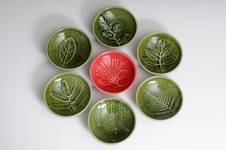 A set of dip bowls 2