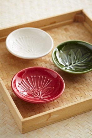 Native  Leaf and Flower  Dip  Bowls  10cm  3 in a box