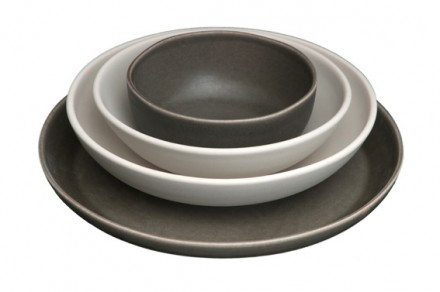 Freehand plate with 3 bowls
